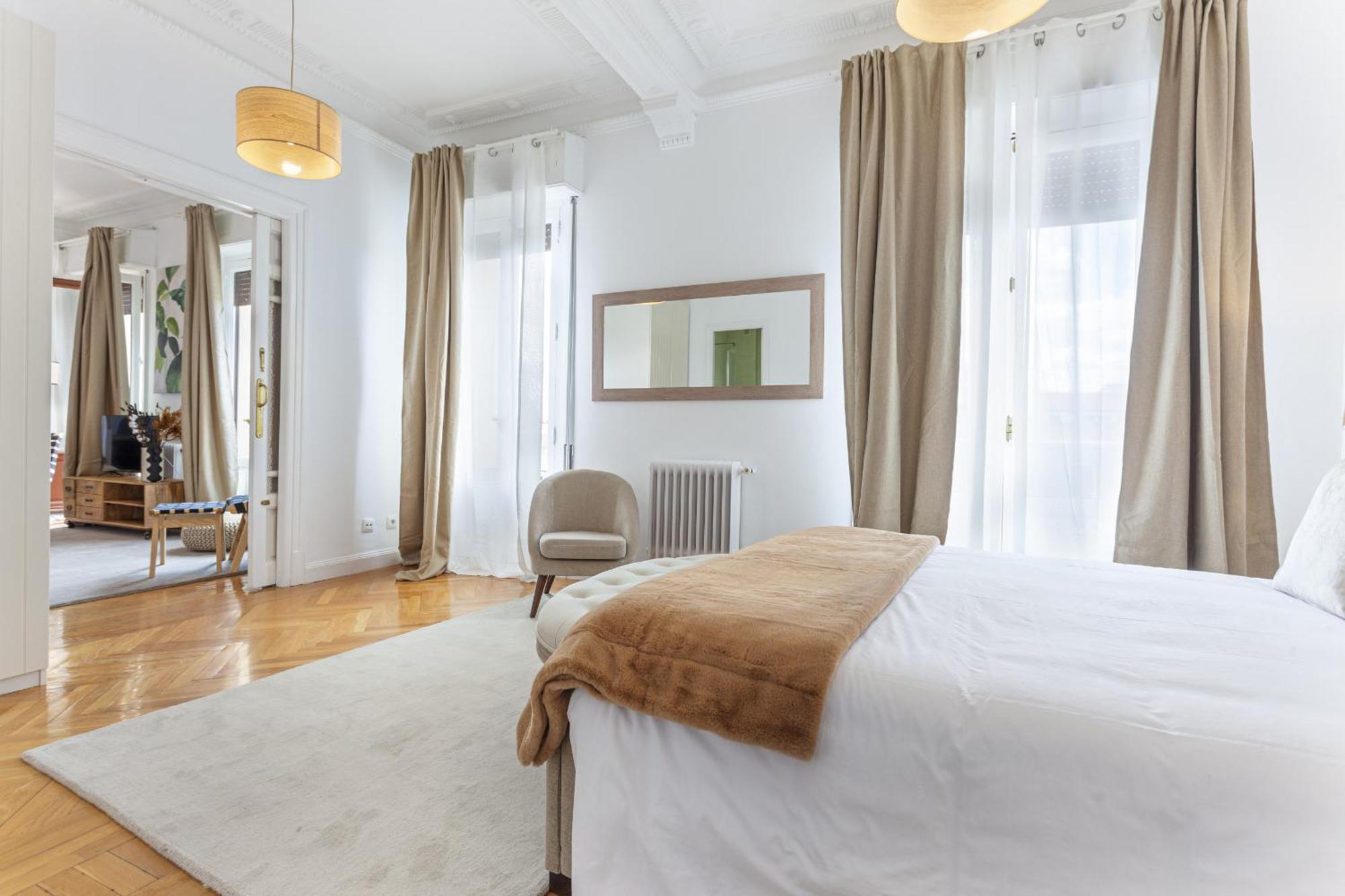 Apartamento Santa Ana Place En 马德里 外观 照片